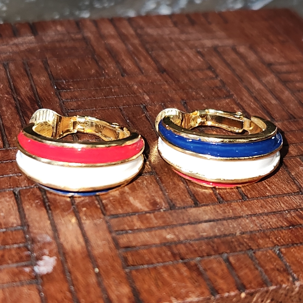 Vintage Crown TRIFARI red white blue hoop clip on earrings.